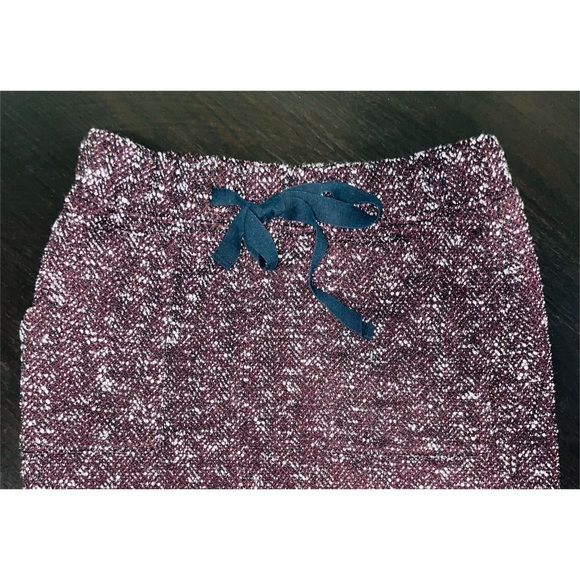 LOFT Boucle Pocket Jogger Skirt - Picture 3 of 6